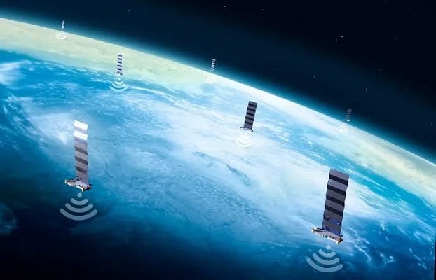 Kominfo Tegaskan Satelit Starlink Harus Taat Hukum