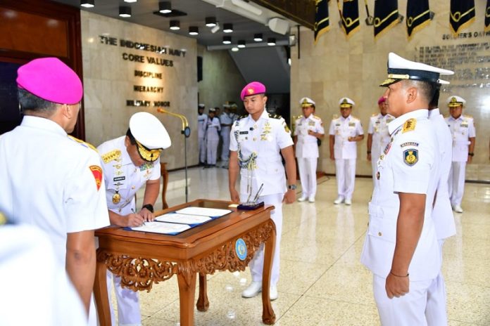 Komandan Puspenerbal