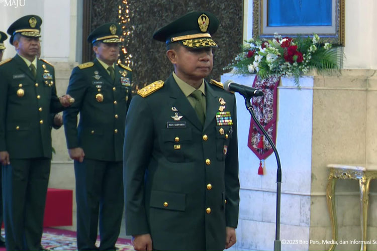 Jokowi Agus Subiyanto