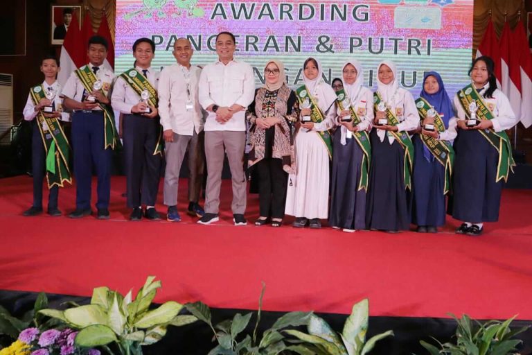 Pangeran dan Putri Lingkungan Hidup Surabaya Dijadikan Pemimpin di Kampungnya Masing-masing