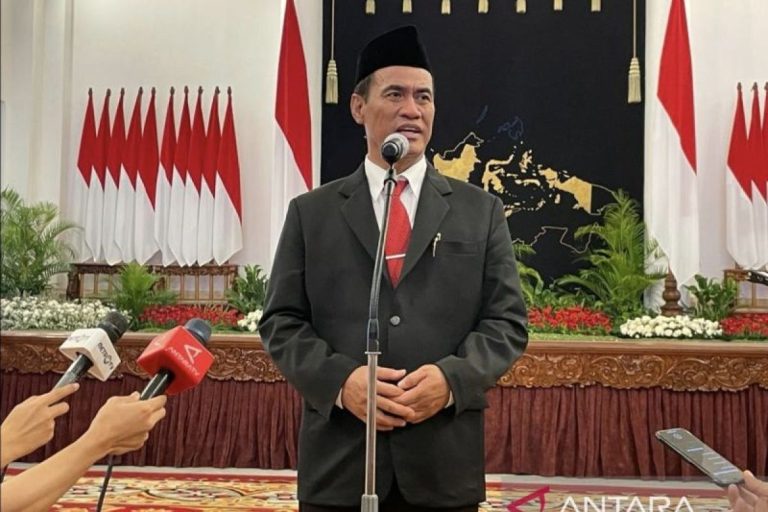 Baru Dilantik, Mentan Amran Pimpin Konsolidasi Internal Bahas Solusi Dampak El Nino