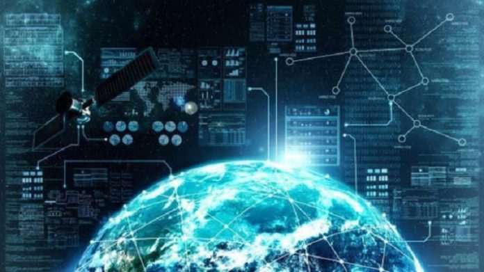 Kominfo Tegaskan Satelit Starlink Harus Taat Hukum