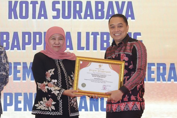 Pemkot Surabaya penghargaan