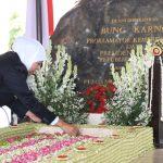 Khofifah Ziarah Proklamator