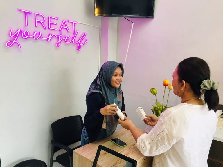 Berawal dari Berdagang Kedai Kopi Kini Buka Usaha Salon Hi Me Hair & Beauty