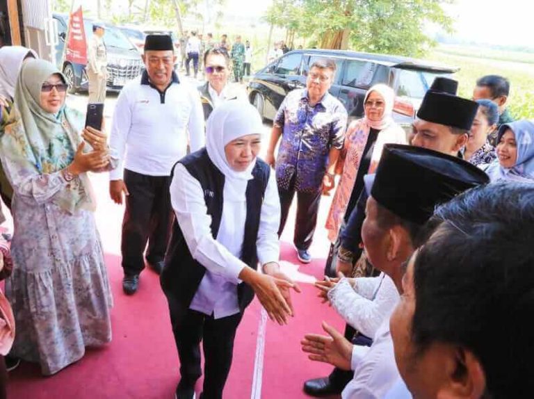 Gubernur Khofifah Apresiasi Gapoktan Tebu Inti Rosan Tulungagung Produksi Gula Rendemen 15%