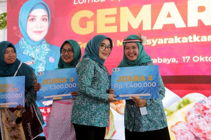 Ajak Anak-Anak Gemar Makan Ikan, Pemkot Surabaya Gelar Cipta Menu Olahan Ikan