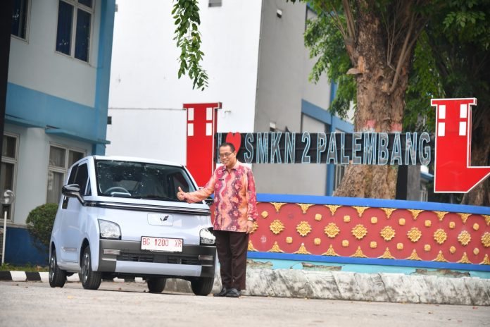 mobil listrik jokowi