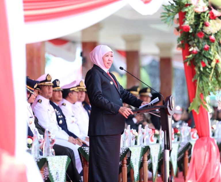 Gubernur Khofifah Pimpin Upacara Hari Sumpah Pemuda di Blitar