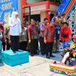 Gubernur Khofifah Tinjau Expo dan Lepas Parade 260 Kendaraan Konversi Listrik Karya Siswa SMK Jatim