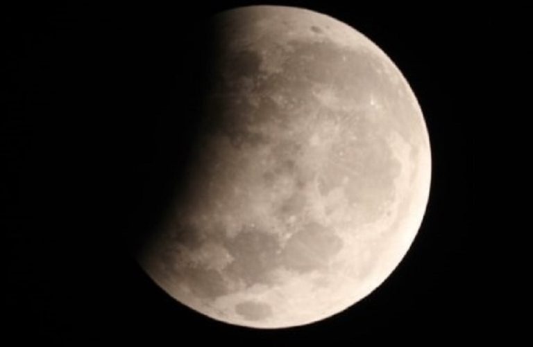 Gerhana Bulan Sebagian akan Terjadi di Indonesia Akhir Oktober, Catat Jadwalnya!