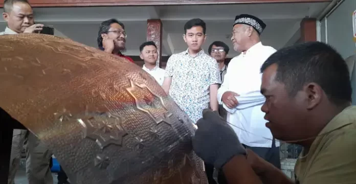 gibran tembaga tumang