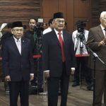 Ketua MK Anwar Usman Lantik Tiga Anggota Majelis Kehormatan Mahkamah Konstitusi.