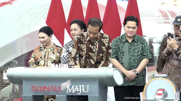 Presiden Jokowi Kereta Cepat