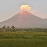 Gunung Semeru Erupsi