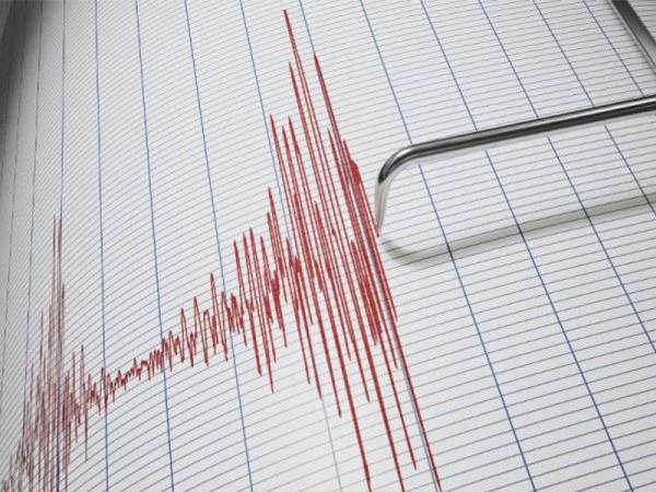 Gempa Susulan Laut Banda