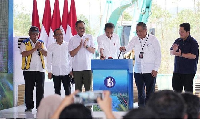 Presiden Jokowi Resmi Mulai Pembangunan Gedung Kantor BI di IKN