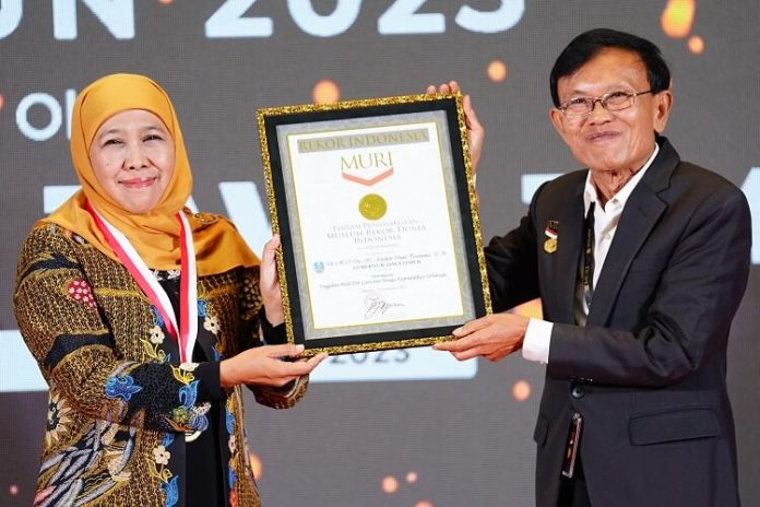 khofifah penghargaan MURI