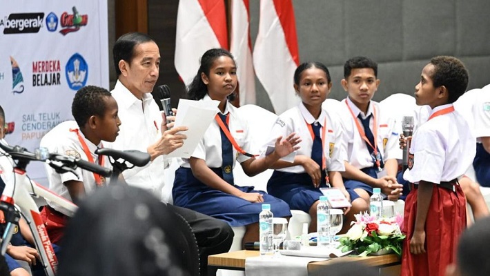 Saat Anak Papua Tanya Presiden Jokowi