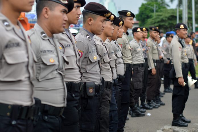 Capres-Cawapres dijaga