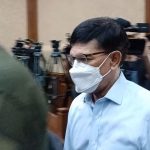 Johnny G Plate Divonis