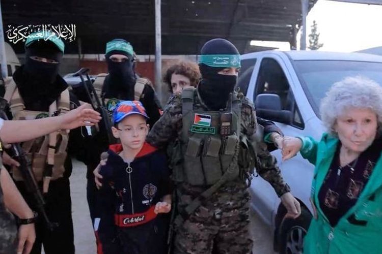 Hamas Bebaskan Tentara Israel