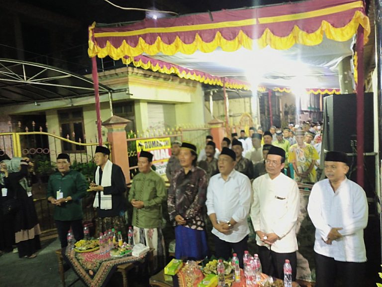 Pesan Pemilu berakhlakul karimah sapa ratusan warga Kendangsari RW 03 saat pengajian