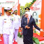 Kobarkan Semangat Kepahlawanan, Komandan Puspenerbal Peringati Hari Pahlawan di Tugu Pahlawan