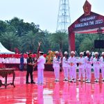 Komandan Puspenerbal Saksikan Sertijab Panglima TNl di Palza Mabes TNl Cilangkap