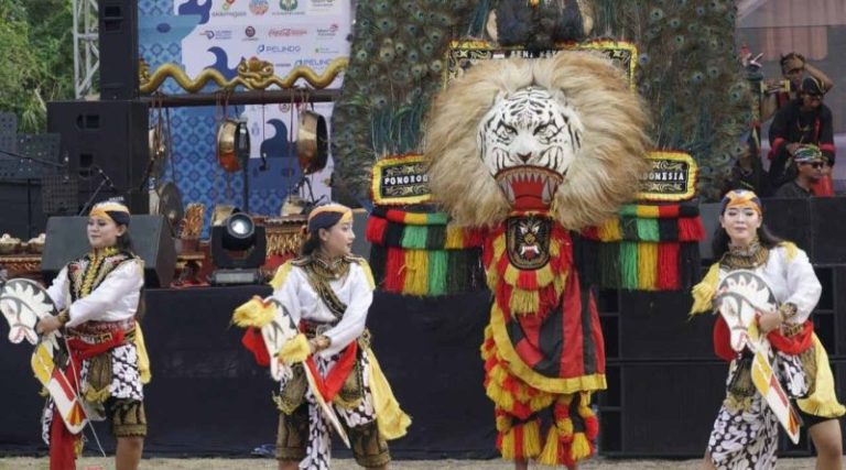 Pasar Juang Meriahkan Dies Natalis ke-63 ITS  6 November 2023