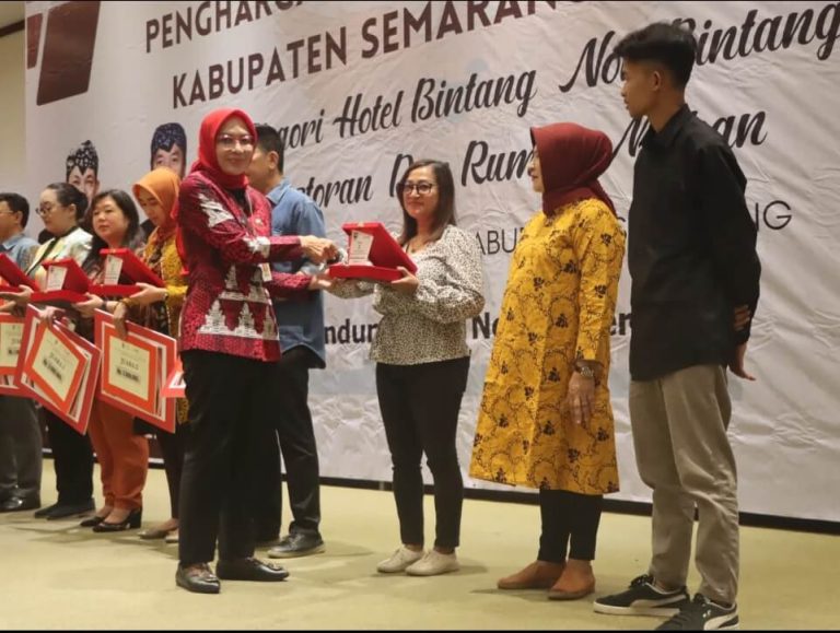 Adhikarya Pariwisata