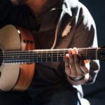 ilustrasi-main-gitarrrr