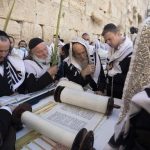 khidmat-umat-yahudi-saat-perayaan-hari-sukkot-6_169