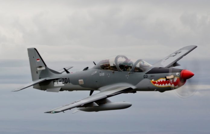 Pesawat Tempur jatuh