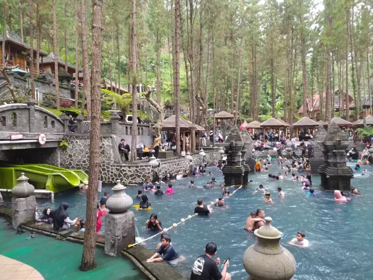 Tempat wisata libur natal