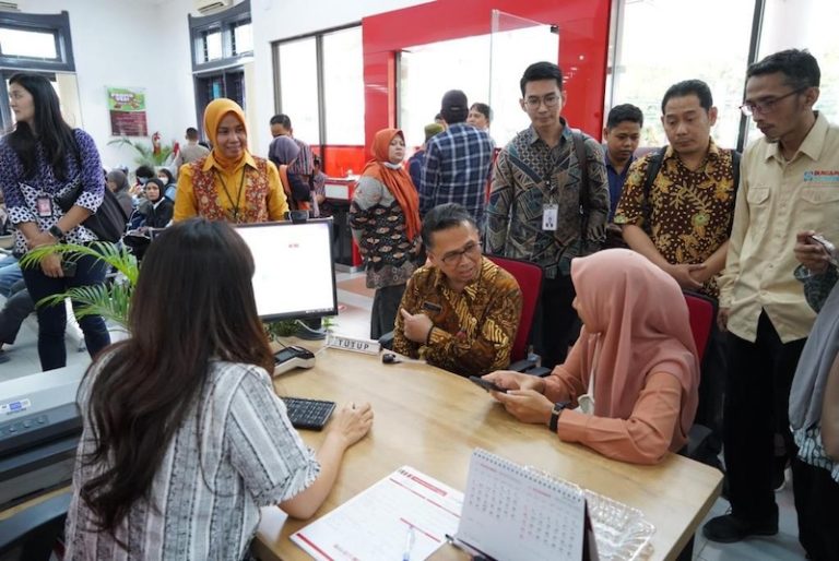 Bank Jatim Jadi Pionir Inovasi Penerapan IKD Diapresiasi Bank Dunia