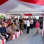 Presiden Jokowi Cek Stok Beras dan Bagikan Bantuan Pangan CBP di Kabupaten Nagekeo.