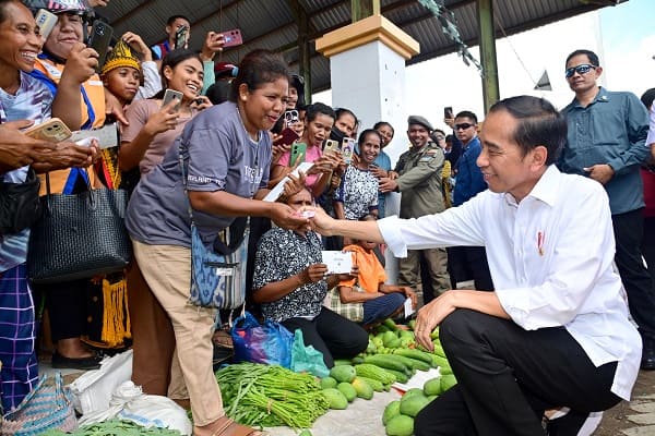 Presiden Jokowi Kunjungi Pasar Danga