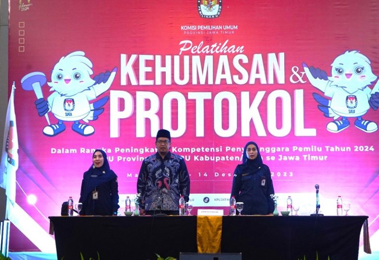 Perkuat layanan Penyelengaraan Pemilu, KPU Jatim Gelar Pelatihan Kehumasan dan Protokol