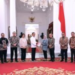 Presiden Jokowi Terima IHPS I Tahun 2023, 80 K/L Predikat WTP