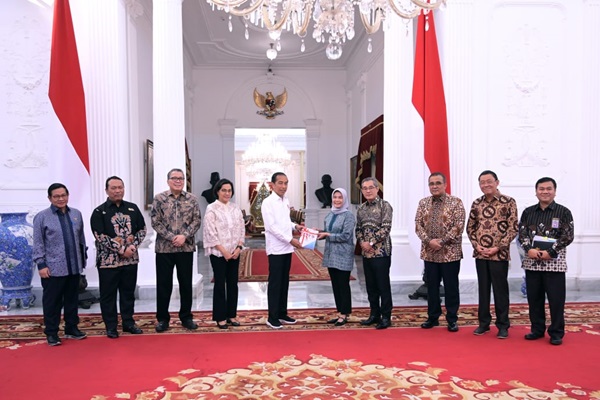 Presiden Jokowi Terima IHPS I Tahun 2023