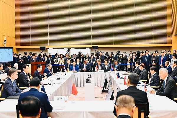 Presiden Jokowi Paparkan Panduan AZEC