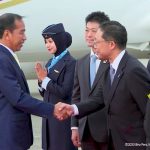Presiden Jokowi Tiba di Jepang untuk Bertemu PM Kishida hingga Hadiri KTT AZEC.
