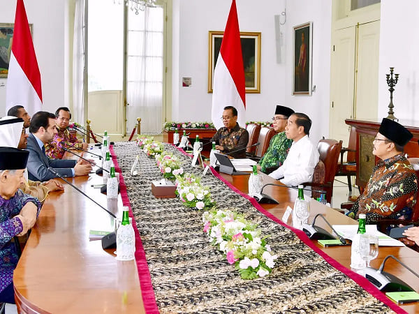 Presiden Jokowi dan Sekjen MHM Bahas Peran Ulama