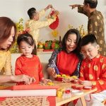 Daftar Persiapan Sambut Perayaan Imlek 2024, Beli Baju Baru Hingga Menyalakan Petasan