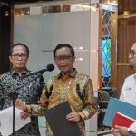 Mahfud MD Umumkan Laporan Akhir Satgas TPPU Rp 349 Triliun.