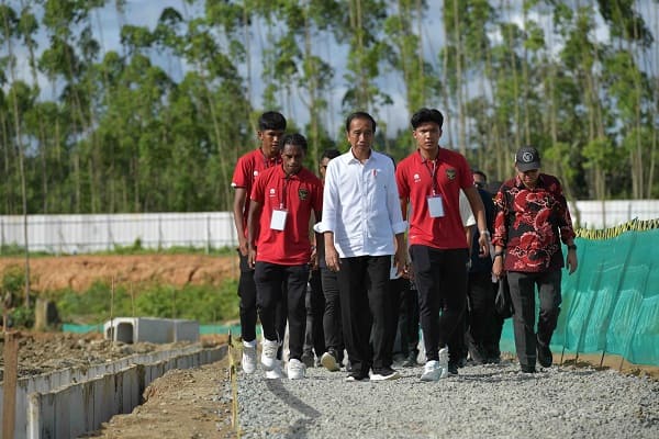 Presiden Jokowi Tinjau Pusat Pelatihan PSSI