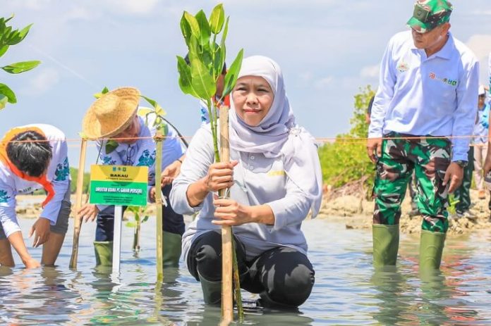 Khofifah sedekah oksigen