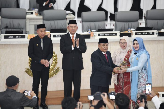 bey machmudin Rapat Paripurna