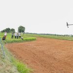Operasikan Drone Penanam Kedelai di Bangkalan, Gubernur Khofifah Ini Harapan Baru di Sektor Pertanian